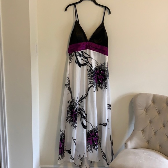 3/$15 - NWT floral gown - Picture 1 of 4